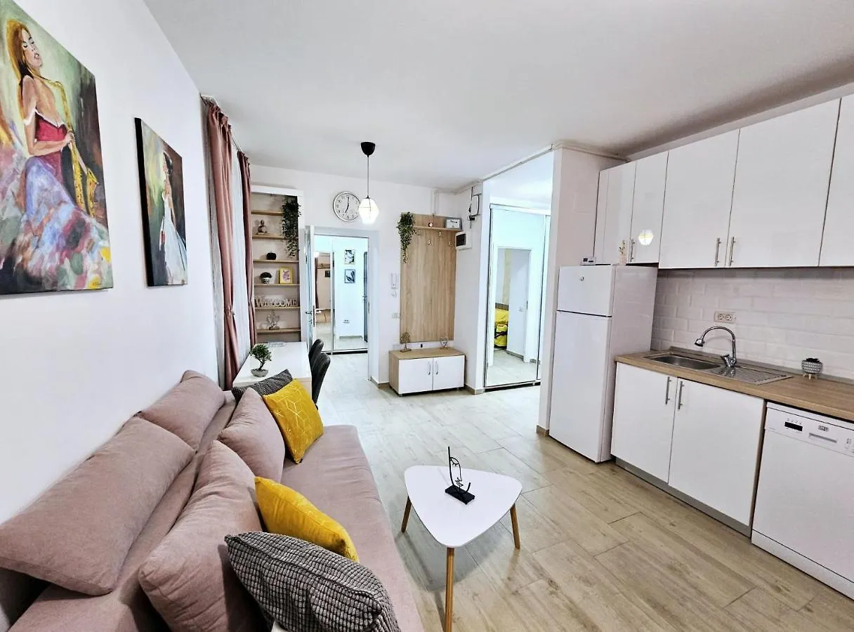 Lovely New Balcony Apartment Cismigiu Park - Pop5 Bucarest 0*,  Roumanie