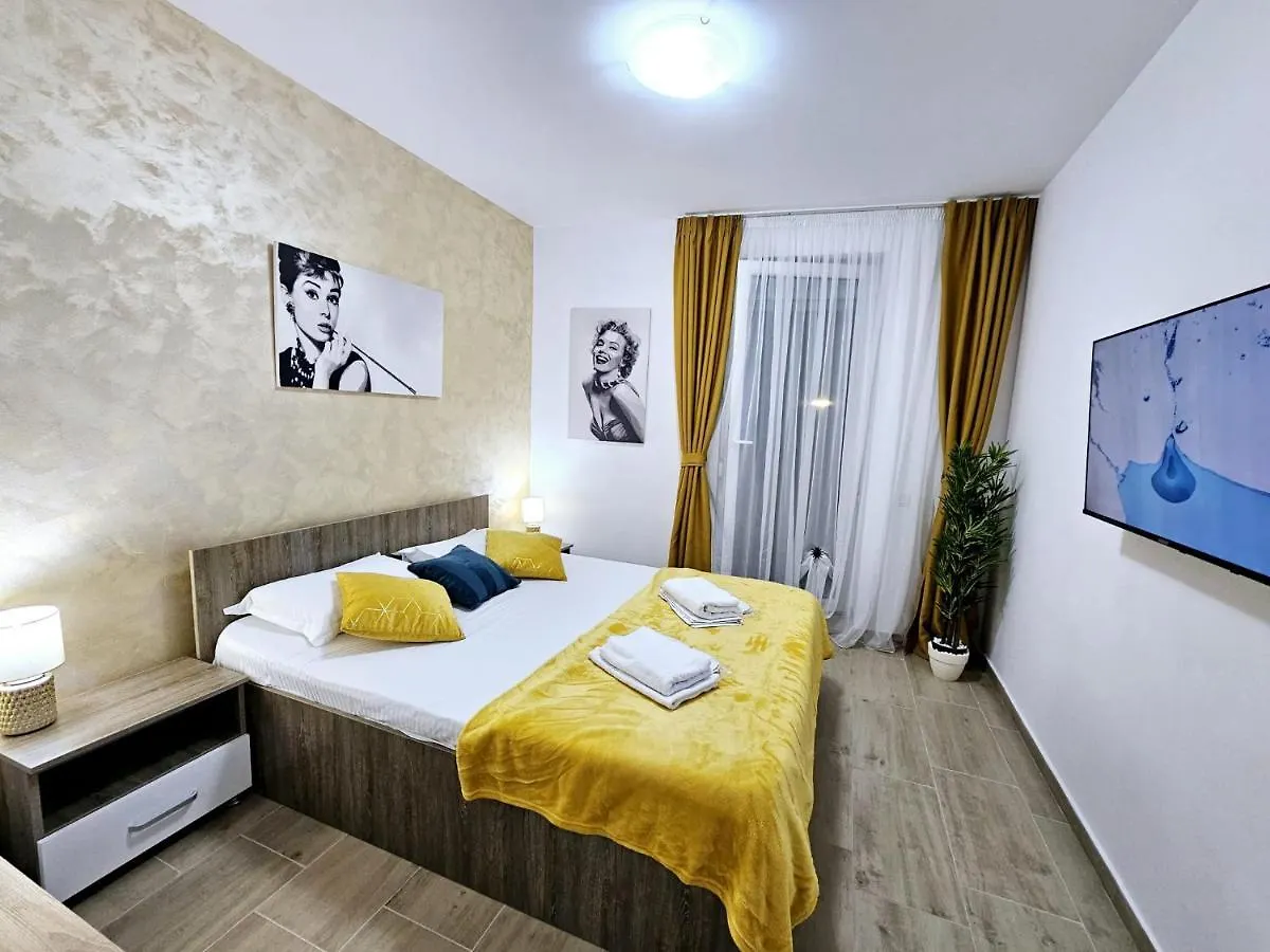 Lovely New Balcony Apartment Cismigiu Park - Pop5 contacts