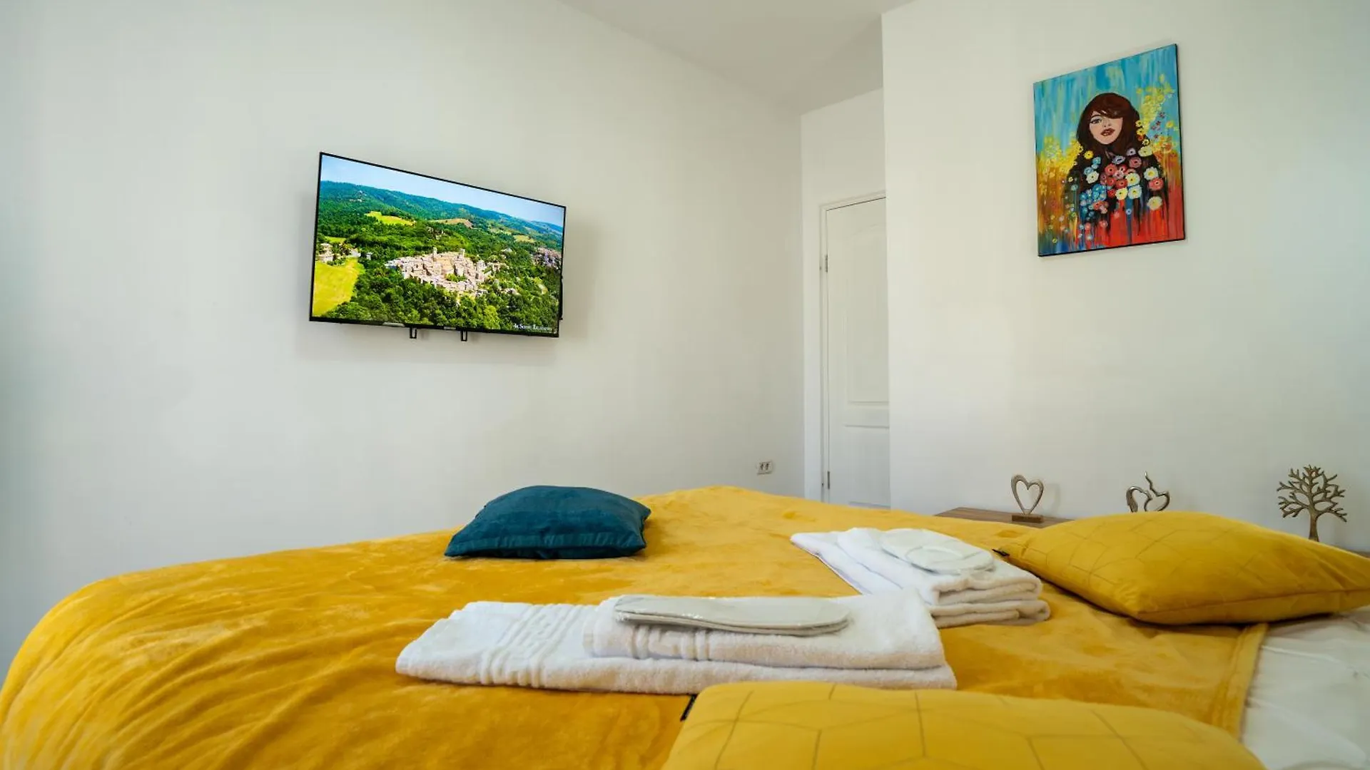 Lovely New Balcony Apartment Cismigiu Park - Pop5 Bucarest