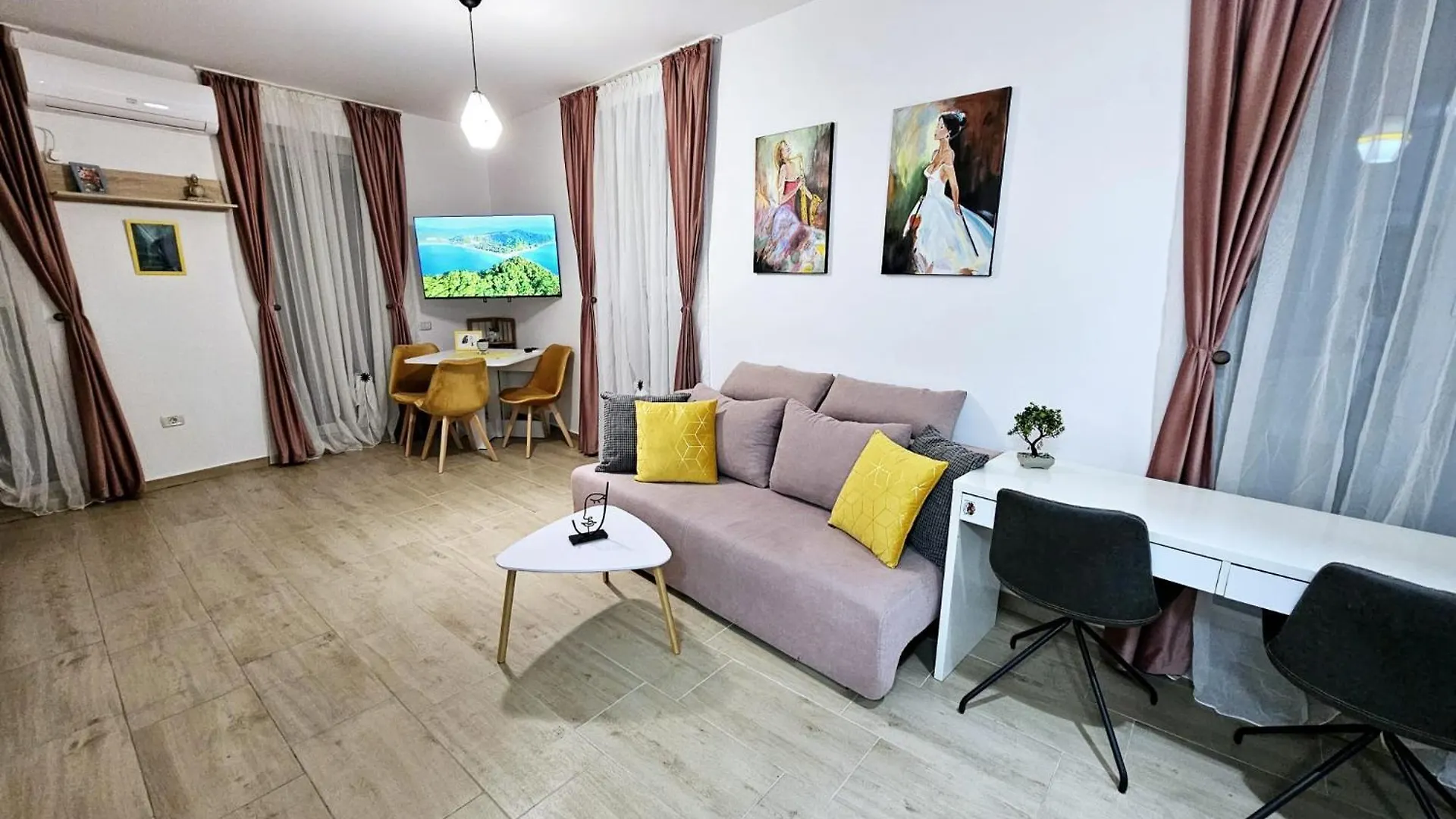 Lovely New Balcony Apartment Cismigiu Park - Pop5 Bucharest