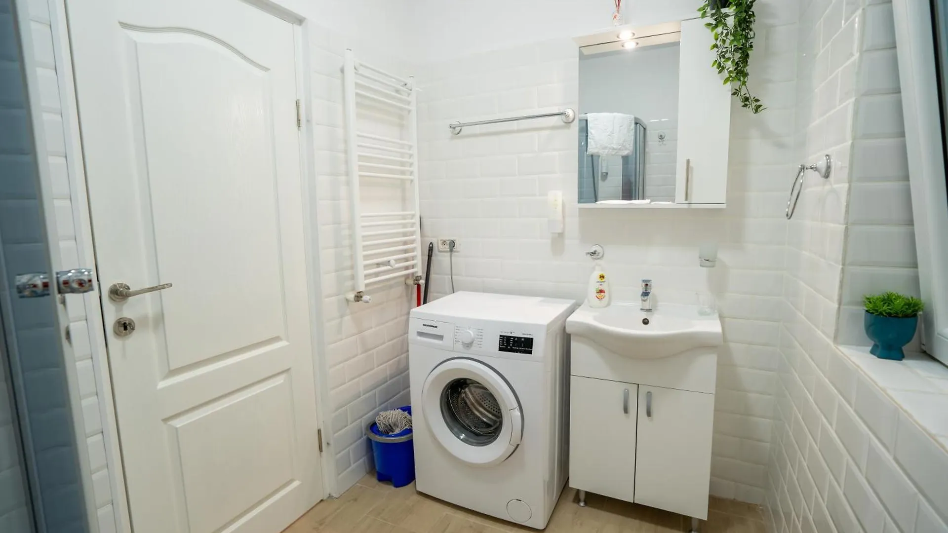 Lovely New Balcony Apartment Cismigiu Park - Pop5 Bucharest