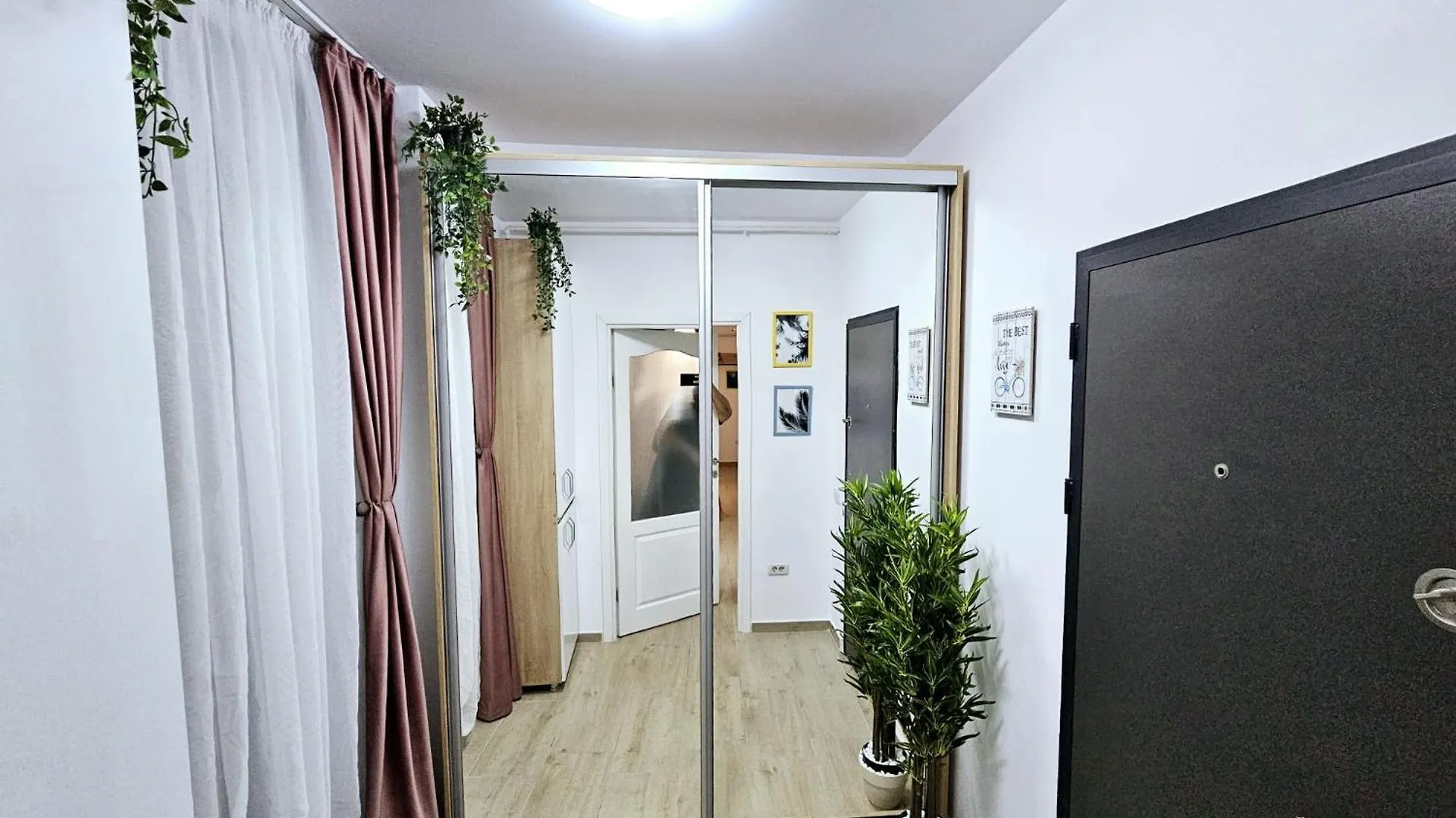 Lovely New Balcony Apartment Cismigiu Park - Pop5 Bucharest